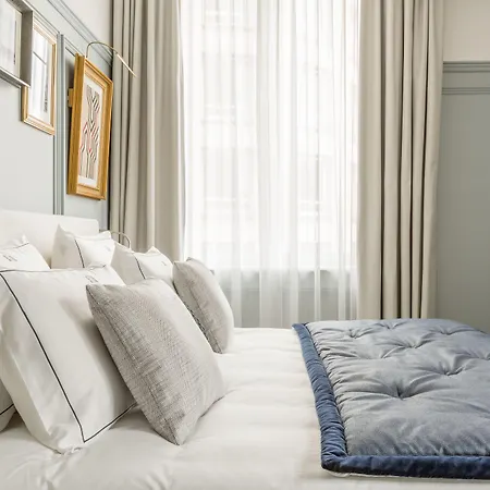 Hotel Le Damantin & Paris