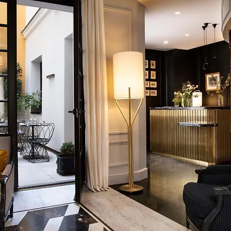Hotel Le Damantin & Paris